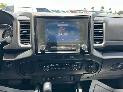 Used 2024 Nissan Frontier SV w/ SV Convenience Package RWD image 22