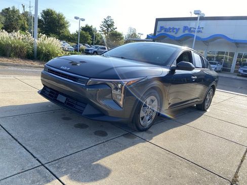 Used 2026 Kia K4 FWD image 4