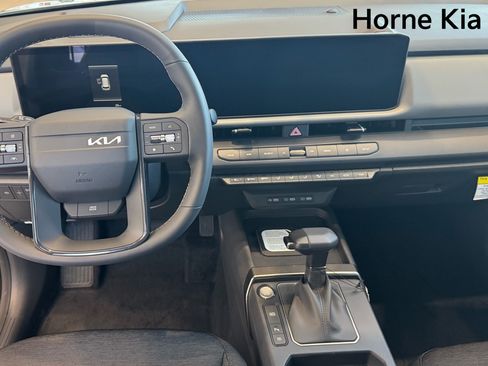 New 2027 Kia Seltos S FWD image 13
