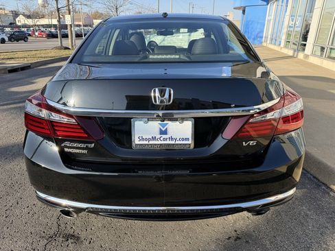 Used 2017 Honda Accord EX-L image 13
