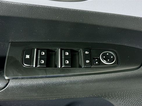 Used 2022 Kia Forte LXS FWD image 23