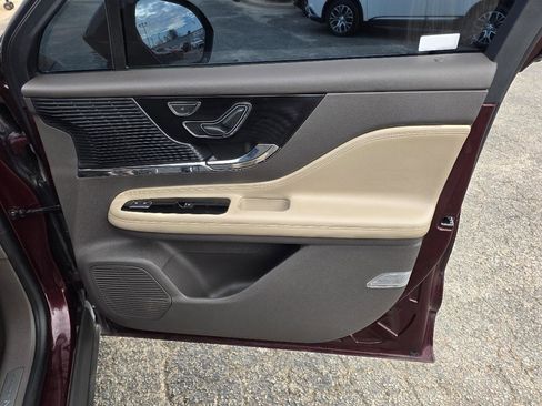 Used 2020 Lincoln Corsair FWD image 15