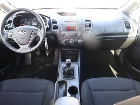 Used 2016 Kia Forte LX FWD image 19