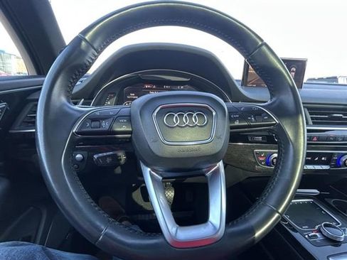 Used 2018 Audi Q7 3.0T Prestige w/ Prestige Package image 16