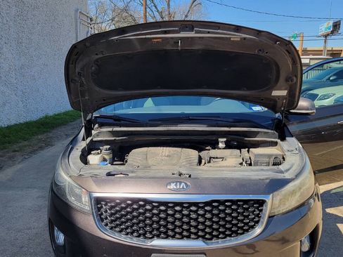 Used 2015 Kia Sedona EX w/ EX Premium Package FWD image 32