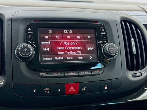 Used 2015 FIAT 500L Trekking FWD image 10