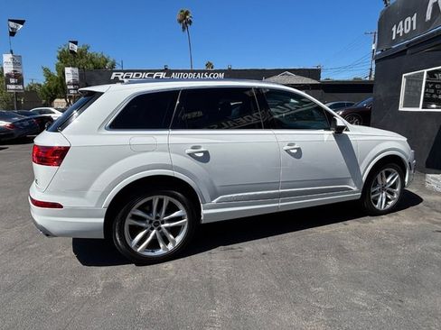 Used 2018 Audi Q7 3.0T Prestige w/ Prestige Package AWD/4WD image 26