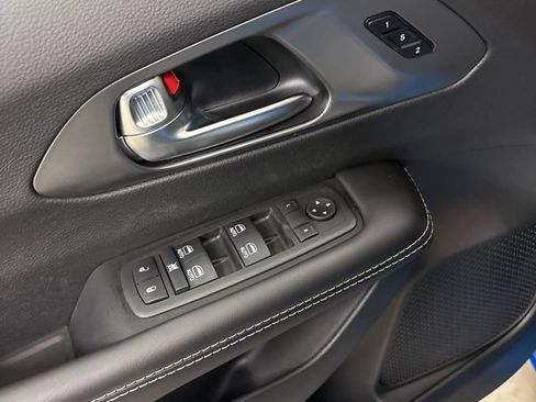 New 2026 Chrysler Pacifica Select w/ S Appearance Package FWD image 18