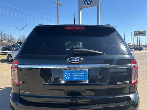 Used 2013 Ford Explorer XLT image 6