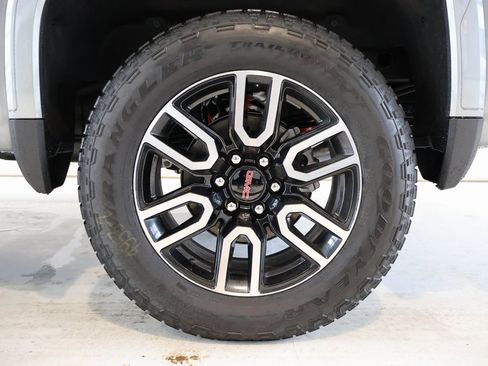 New 2026 GMC Sierra 1500 AT4 w/ AT4 Premium Package image 50