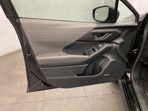 Used 2024 Subaru Crosstrek 2.5i Limited w/ Crosstrek Mirror Package image 21