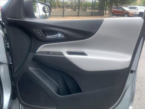Used 2023 Chevrolet Equinox LS w/ LS Convenience Package image 22