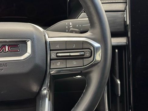 Used 2024 GMC Acadia Elevation image 29