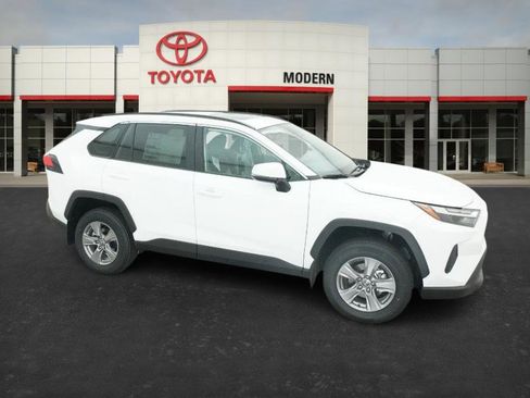 New 2025 Toyota RAV4 XLE image 27