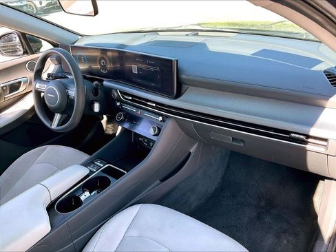 Used 2024 Hyundai Sonata SEL FWD image 13