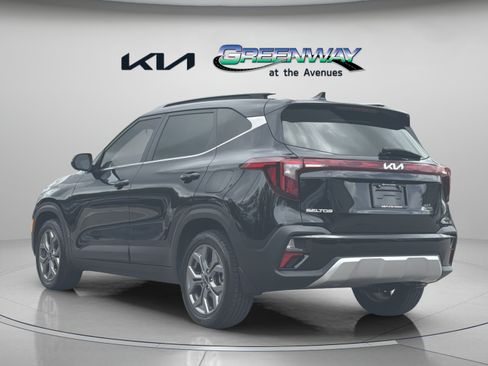 Certified 2024 Kia Seltos S FWD image 4