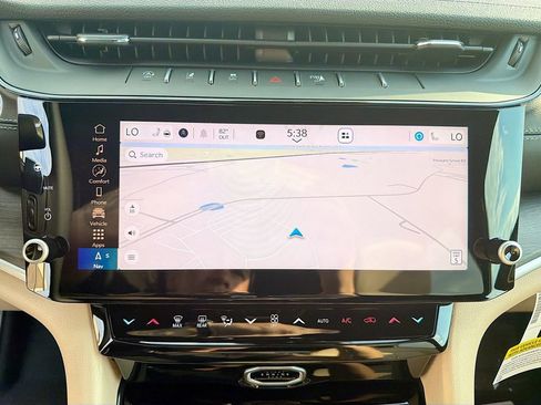 New 2026 Jeep Grand Cherokee Limited AWD/4WD image 31