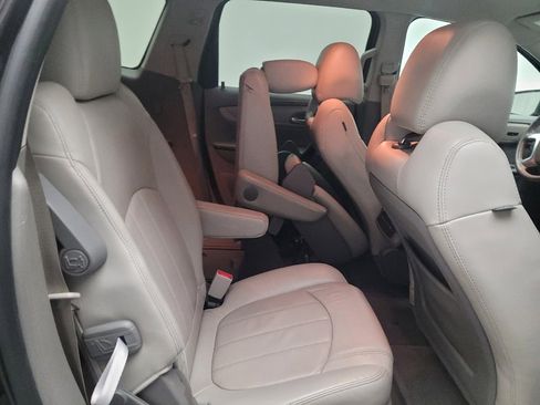 Used 2017 Chevrolet Traverse Premier FWD image 19