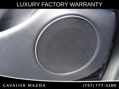 Used 2025 Genesis GV70 2.5T AWD/4WD image 22
