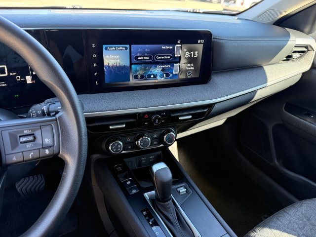 Used 2025 Nissan Kicks SV FWD image 15