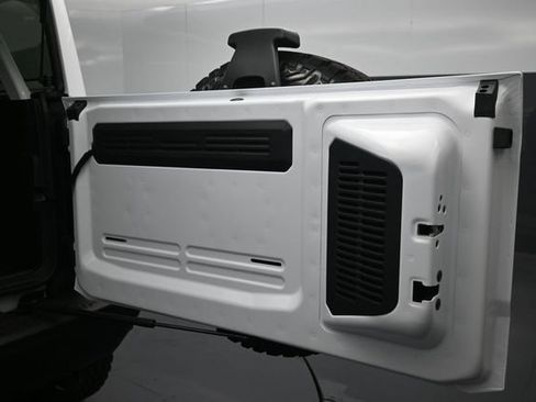 New 2026 Ford Bronco Badlands AWD/4WD image 19