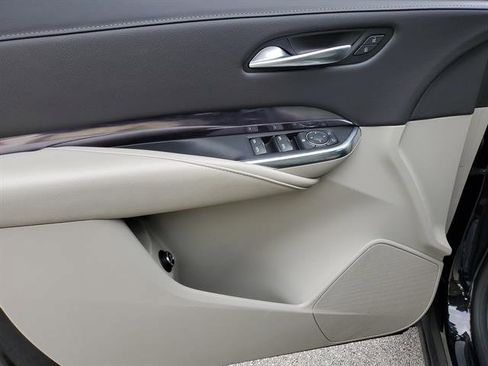 Used 2023 Cadillac XT4 Luxury image 42