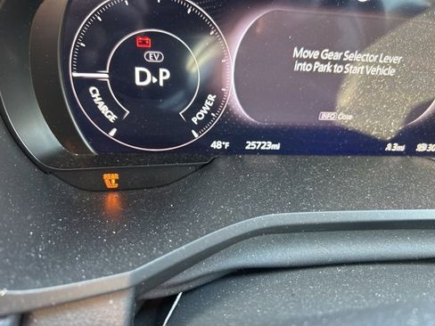 Used 2024 MAZDA CX-90 Plug-In Hybrid w/ Premium Pkg image 9