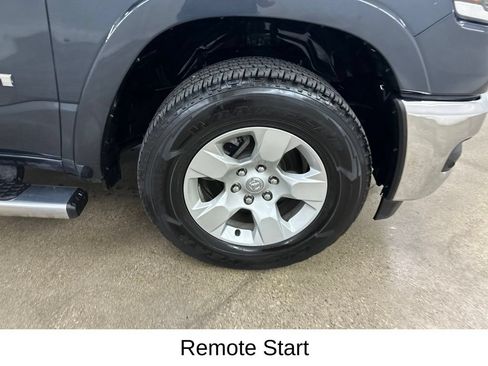 Used 2025 RAM 1500 Big Horn AWD/4WD image 17