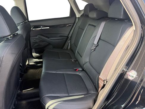 Used 2025 Kia Seltos EX w/ EX Sunroof Package image 16