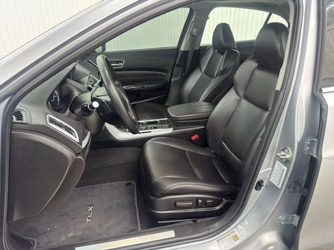 Used 2020 Acura TLX image 18