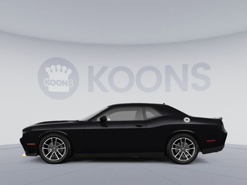 Used 2023 Dodge Challenger SRT Hellcat image 2
