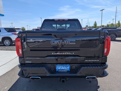 Used 2021 GMC Sierra 1500 Denali w/ Denali Ultimate Package AWD/4WD image 38
