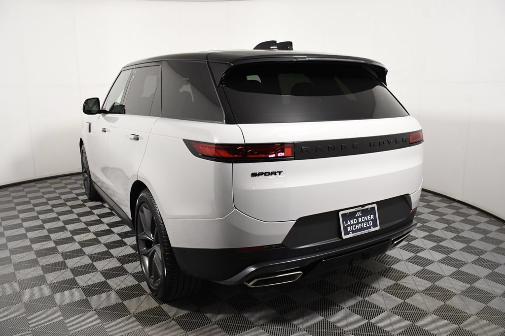 New 2026 Land Rover Range Rover Sport SE AWD/4WD image 4