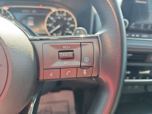 Used 2023 Nissan Rogue SV FWD image 18