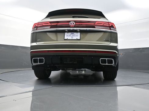 New 2026 Volkswagen Atlas Cross Sport SEL Premium R-Line AWD/4WD image 26