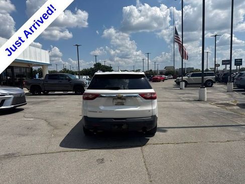 Used 2018 Chevrolet Traverse LT AWD/4WD image 4