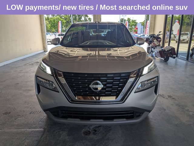 Used 2023 Nissan Rogue SV FWD image 9