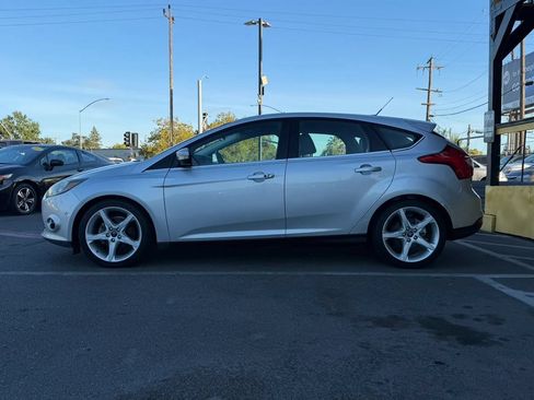 Used 2013 Ford Focus Titanium w/ Titanium Handling Pkg FWD image 8