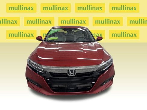 Used 2018 Honda Accord Touring image 14