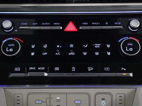 Used 2025 Hyundai Santa Fe Calligraphy AWD/4WD image 57
