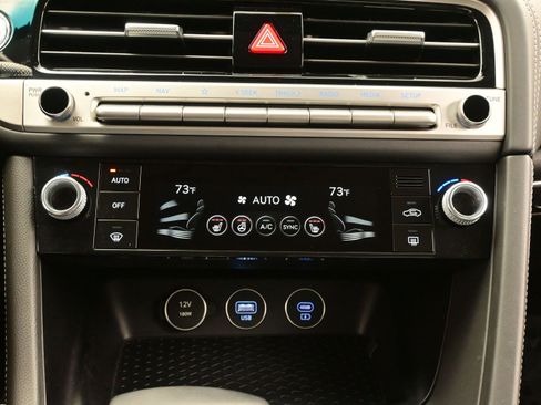 Certified 2024 Genesis G70 2.5T image 21