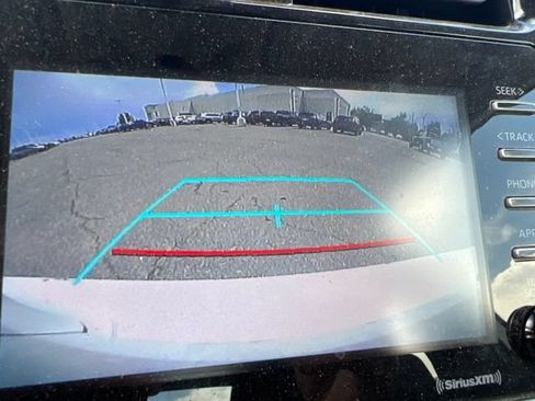 Used 2022 Toyota Prius LE FWD image 17