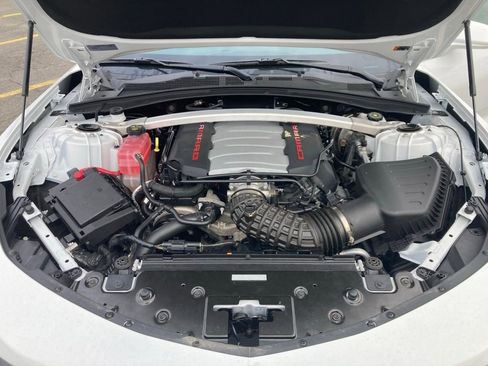 Used 2023 Chevrolet Camaro LT w/ Technology Package RWD image 20