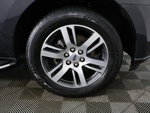 Used 2022 Ford Expedition Limited image 28