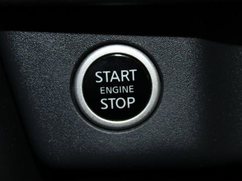 Used 2023 Nissan Rogue SV AWD/4WD image 39