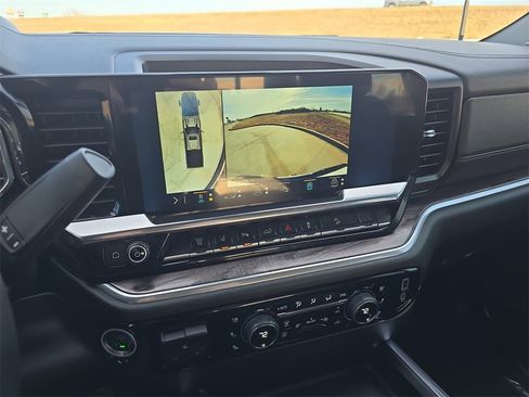 Used 2025 Chevrolet Silverado 2500 LTZ w/ LTZ Premium Package image 24