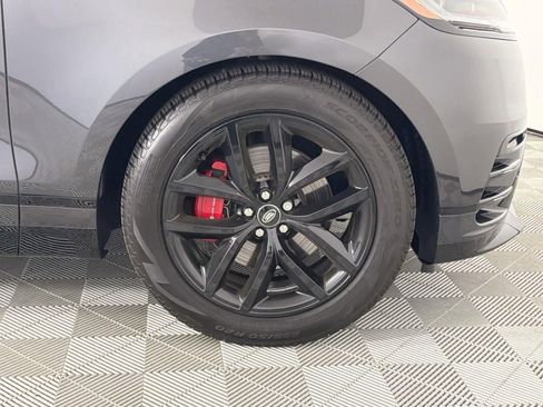 Certified 2025 Land Rover Range Rover Velar Dynamic SE image 36