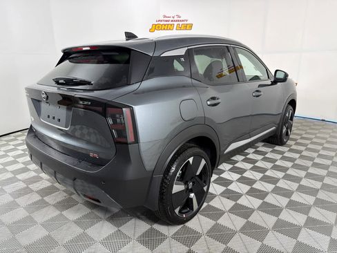 New 2026 Nissan Kicks SR image 7