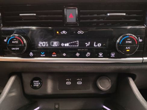 Certified 2024 Nissan Rogue SL w/ SL Premium Package FWD image 19