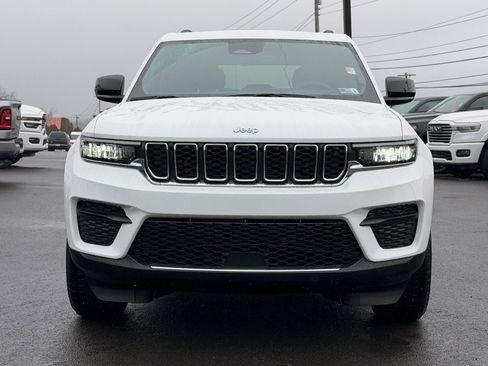 New 2026 Jeep Grand Cherokee Laredo X AWD/4WD image 5